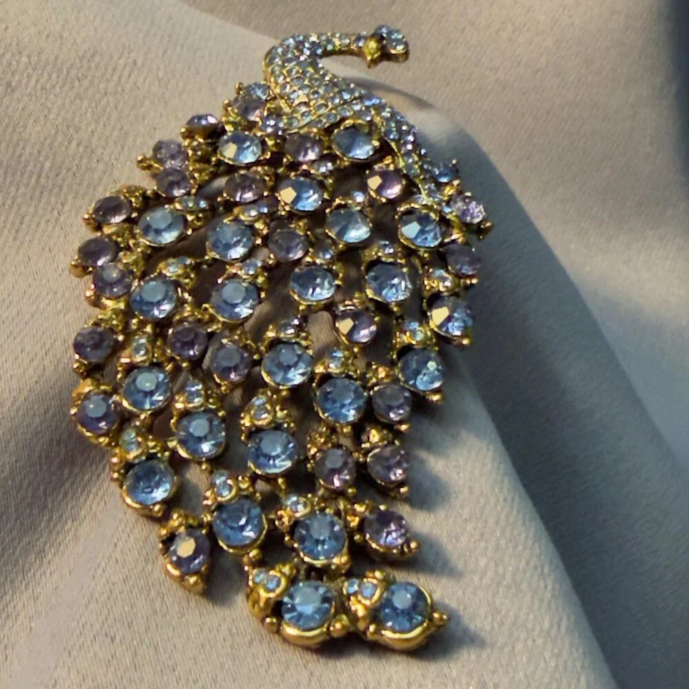 Feather Brooch Blue Rhinestone Openwork Gold Tone 3" Statement - Picture 5 of 8